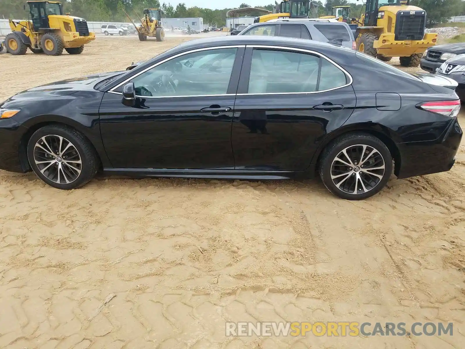 9 Photograph of a damaged car 4T1B11HKXKU710855 TOYOTA CAMRY 2019