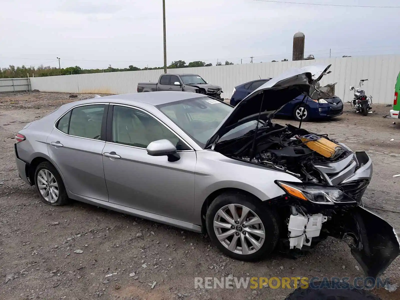 1 Photograph of a damaged car 4T1B11HKXKU710970 TOYOTA CAMRY 2019