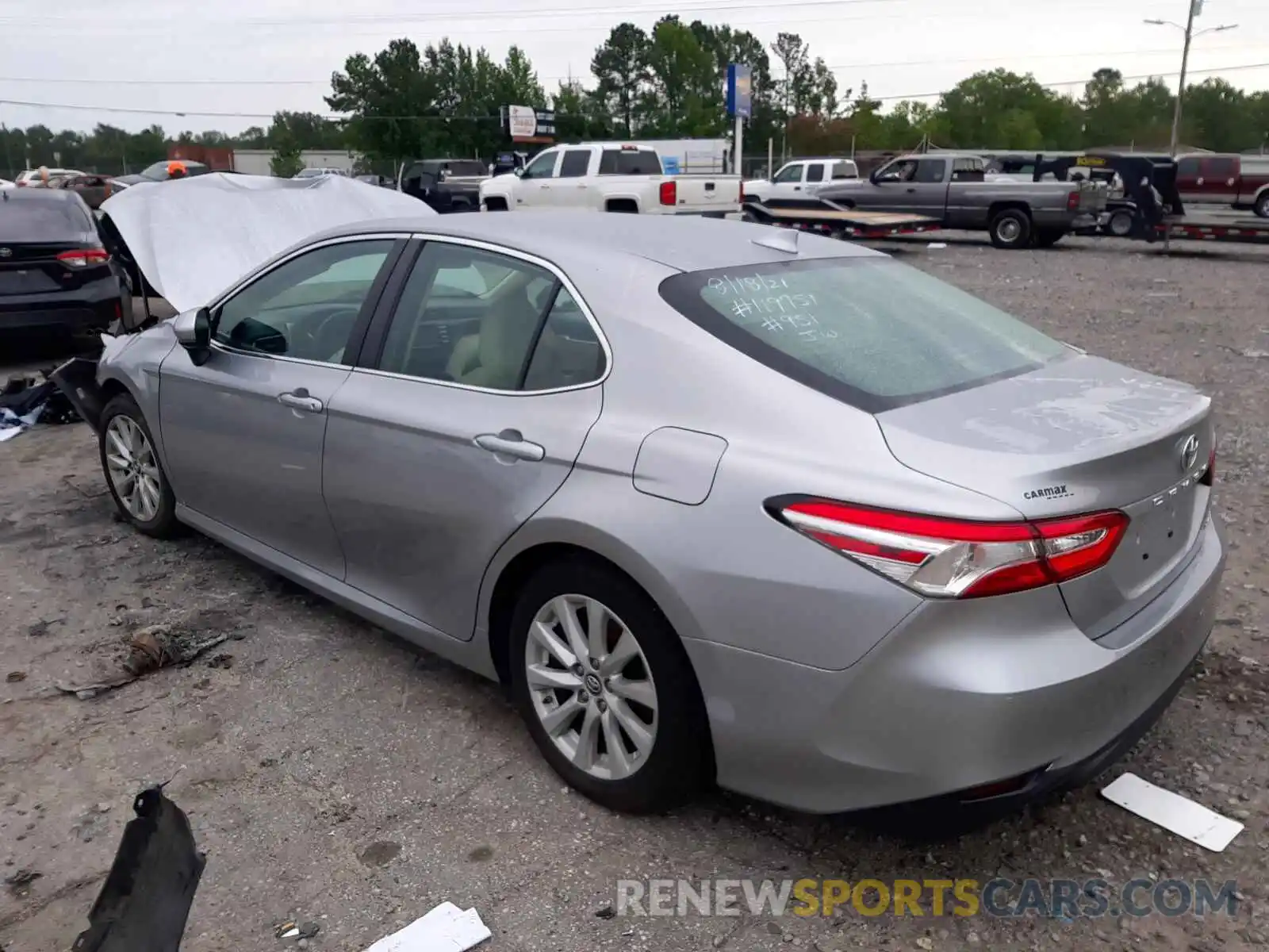 3 Photograph of a damaged car 4T1B11HKXKU710970 TOYOTA CAMRY 2019