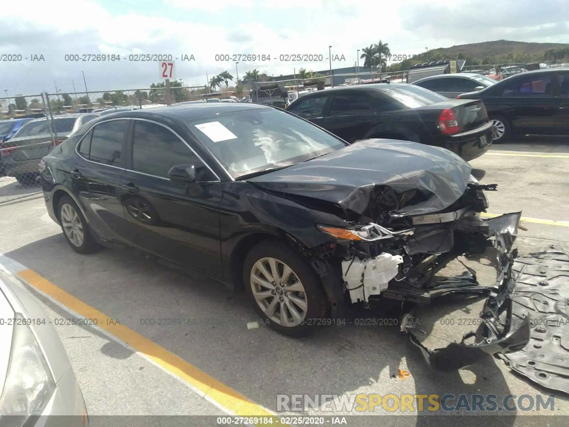 1 Photograph of a damaged car 4T1B11HKXKU711052 TOYOTA CAMRY 2019