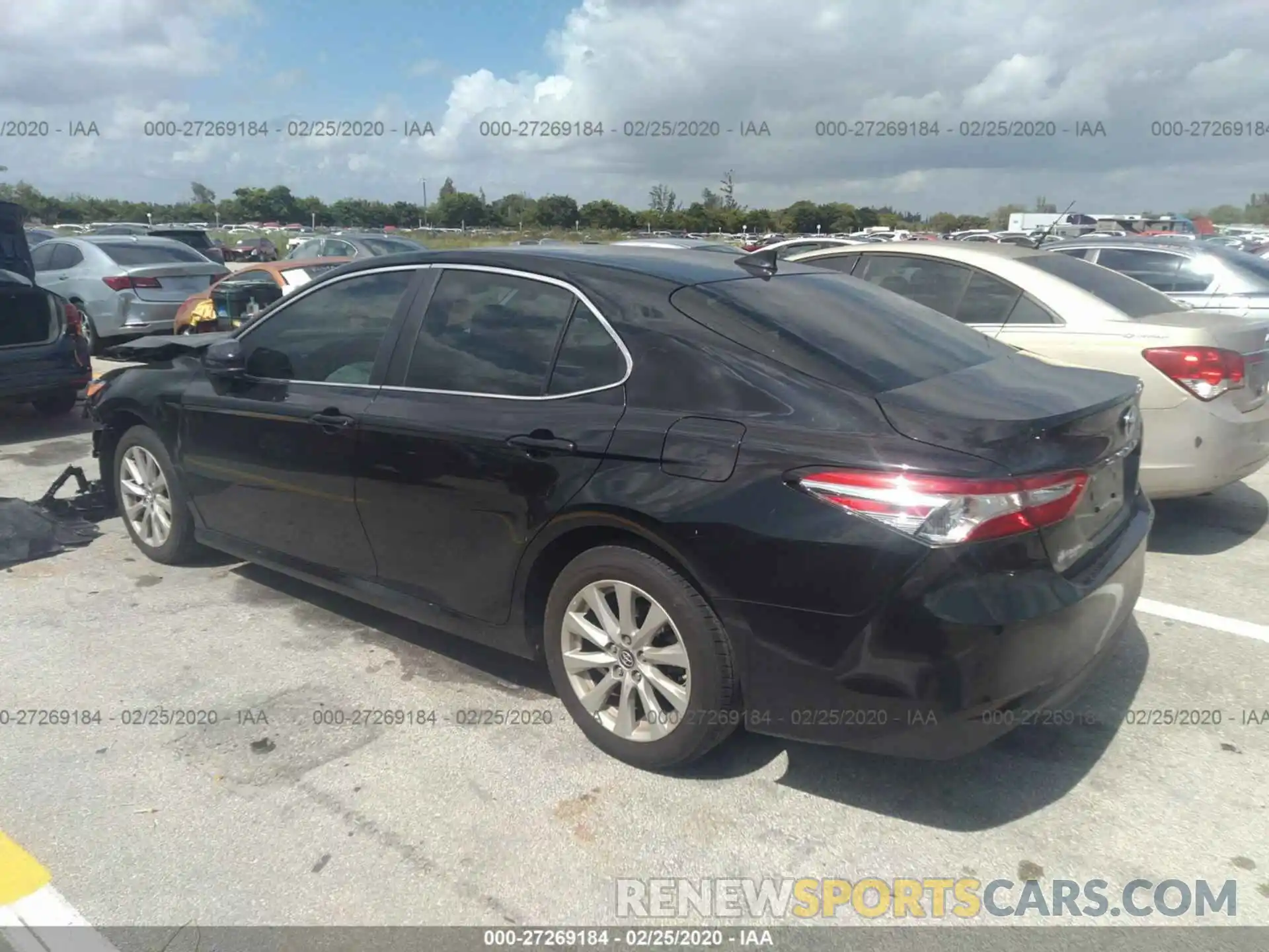 3 Photograph of a damaged car 4T1B11HKXKU711052 TOYOTA CAMRY 2019