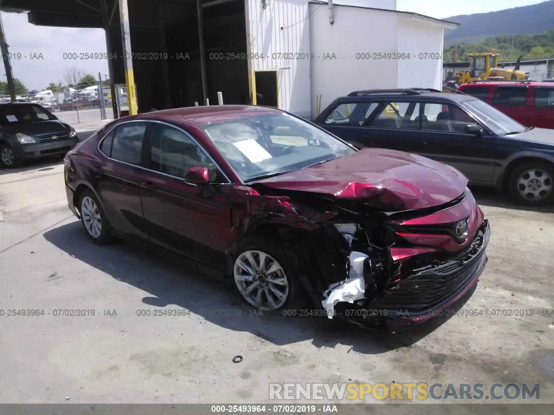 1 Photograph of a damaged car 4T1B11HKXKU712007 TOYOTA CAMRY 2019