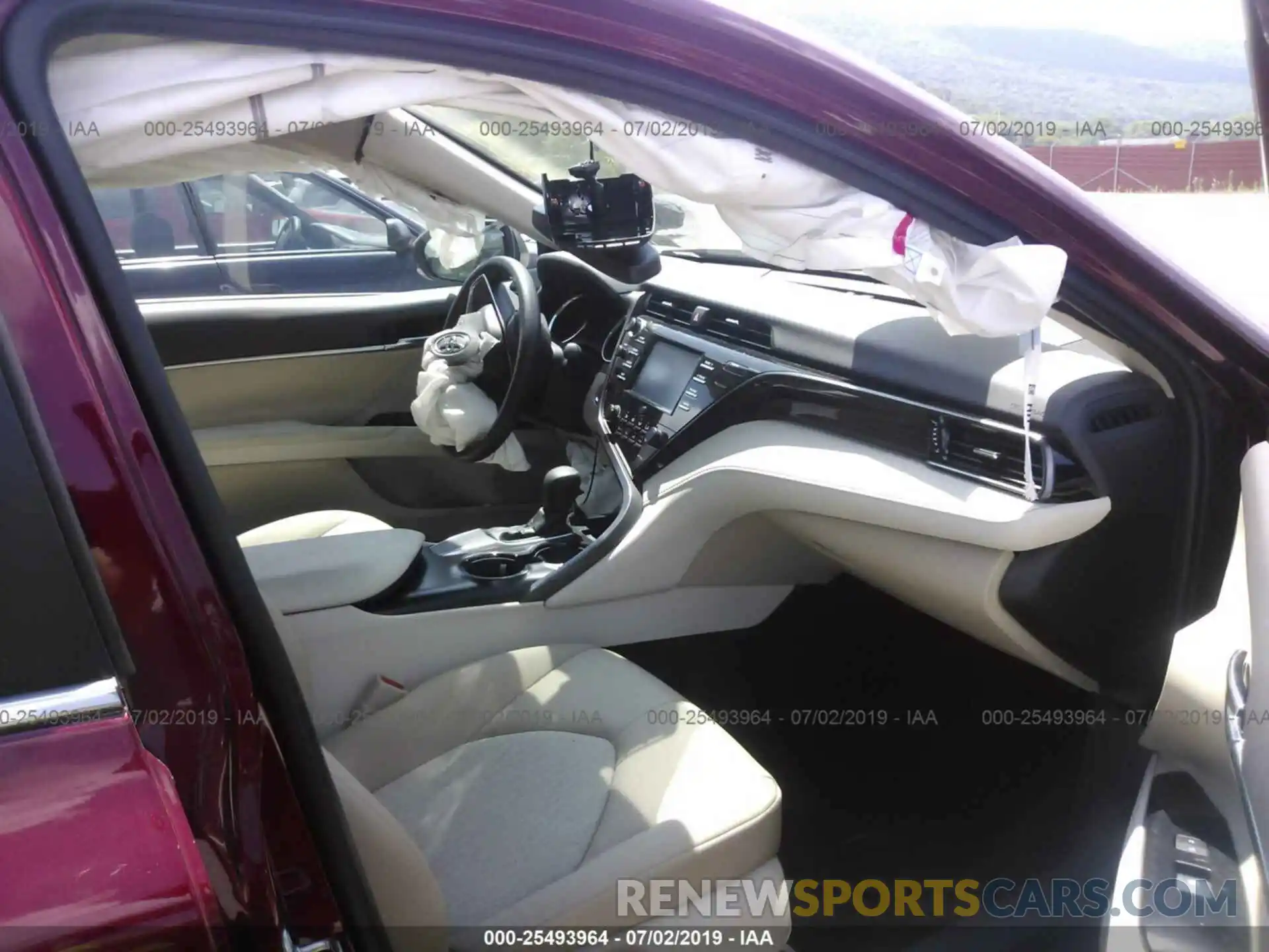 5 Photograph of a damaged car 4T1B11HKXKU712007 TOYOTA CAMRY 2019