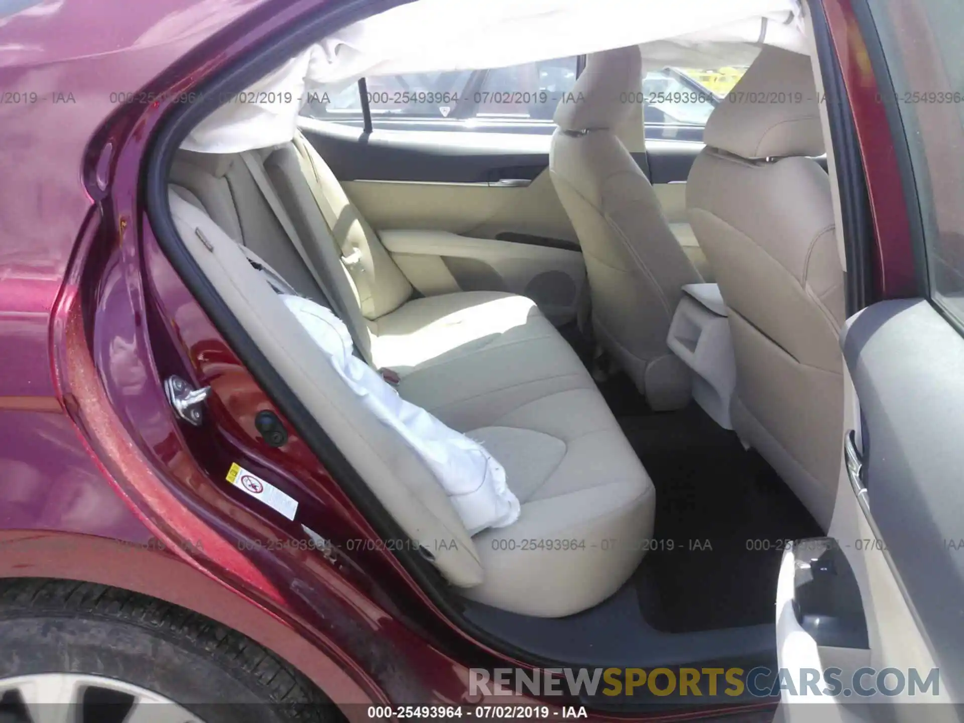 8 Photograph of a damaged car 4T1B11HKXKU712007 TOYOTA CAMRY 2019