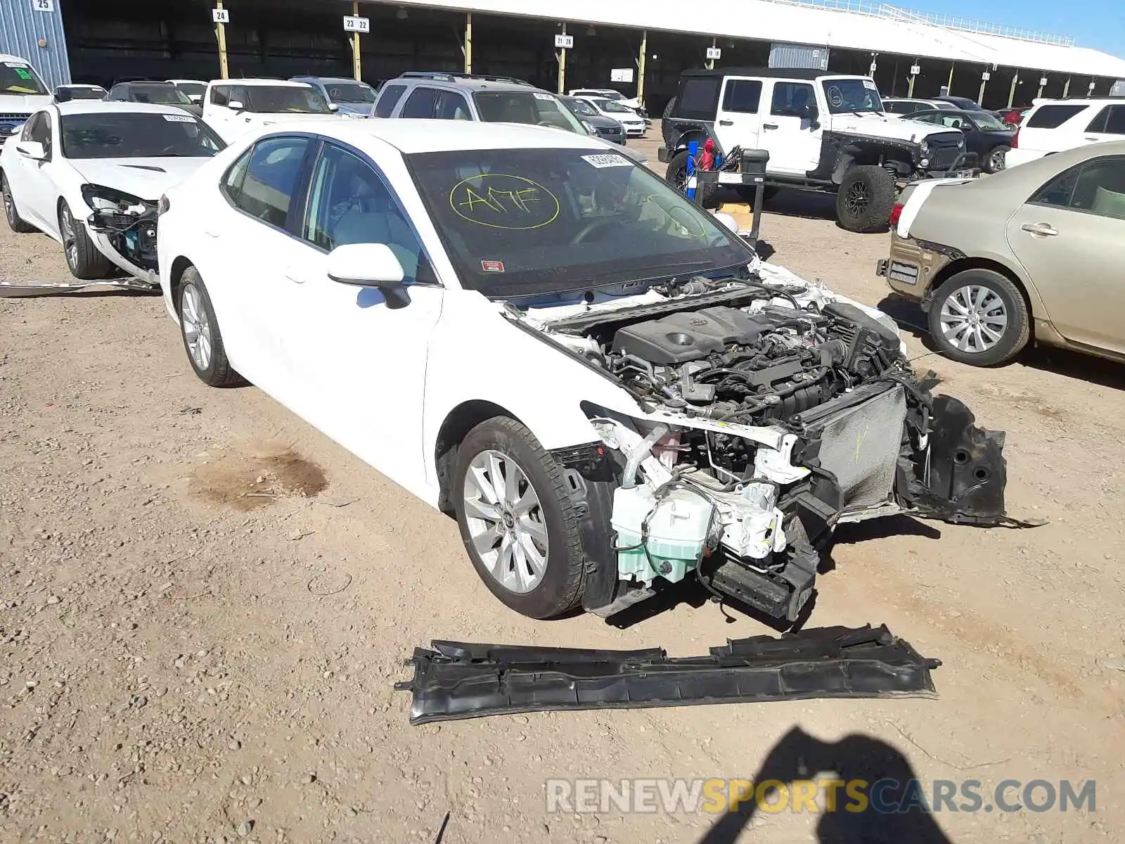 1 Photograph of a damaged car 4T1B11HKXKU713156 TOYOTA CAMRY 2019