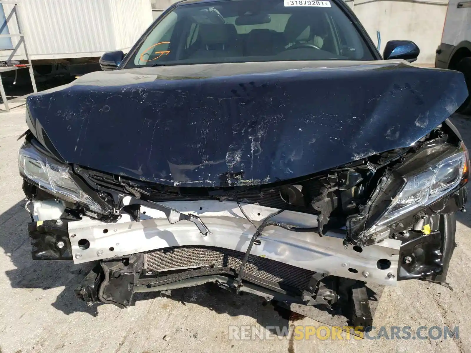 9 Photograph of a damaged car 4T1B11HKXKU713321 TOYOTA CAMRY 2019