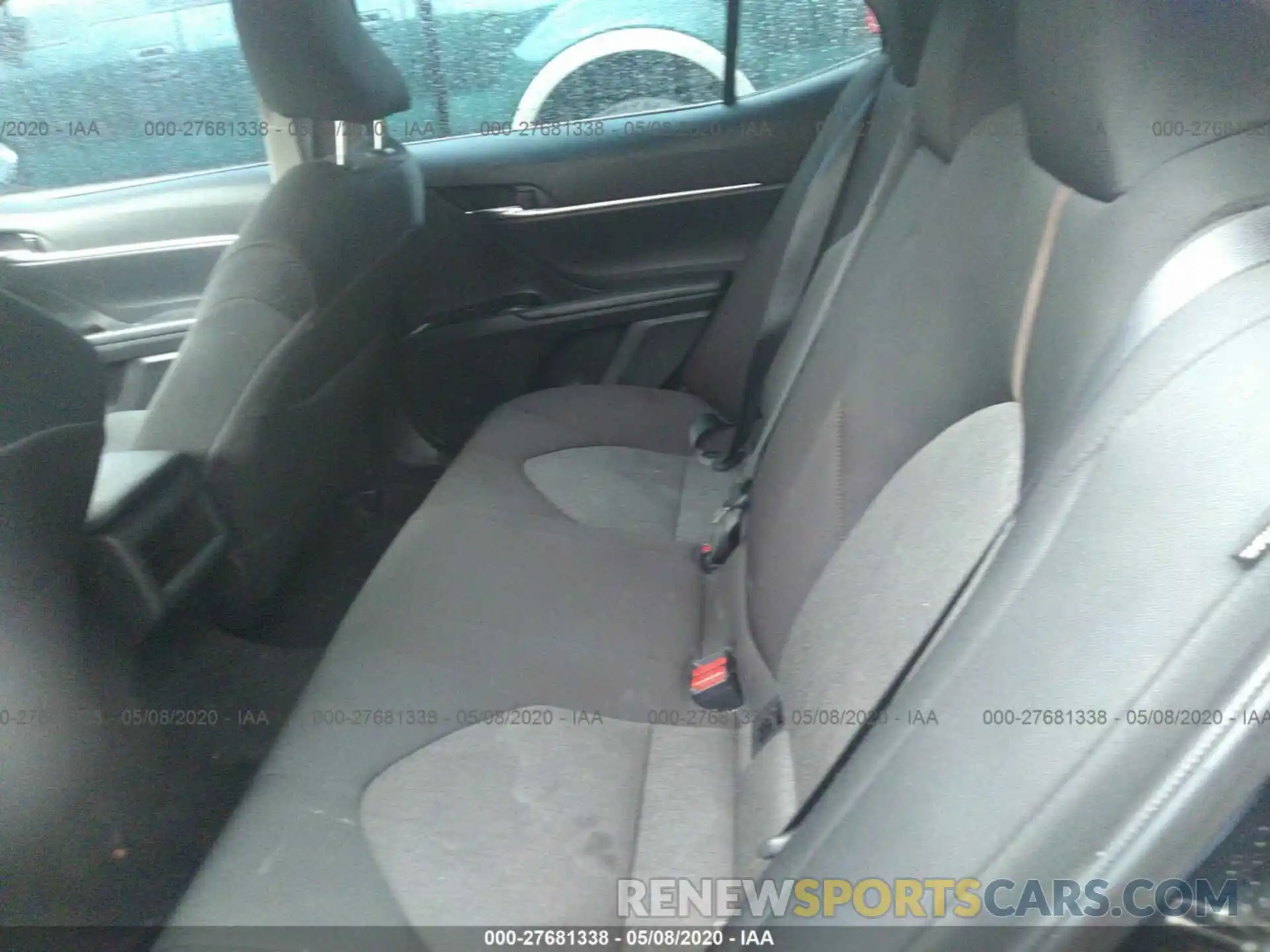 8 Photograph of a damaged car 4T1B11HKXKU714002 TOYOTA CAMRY 2019