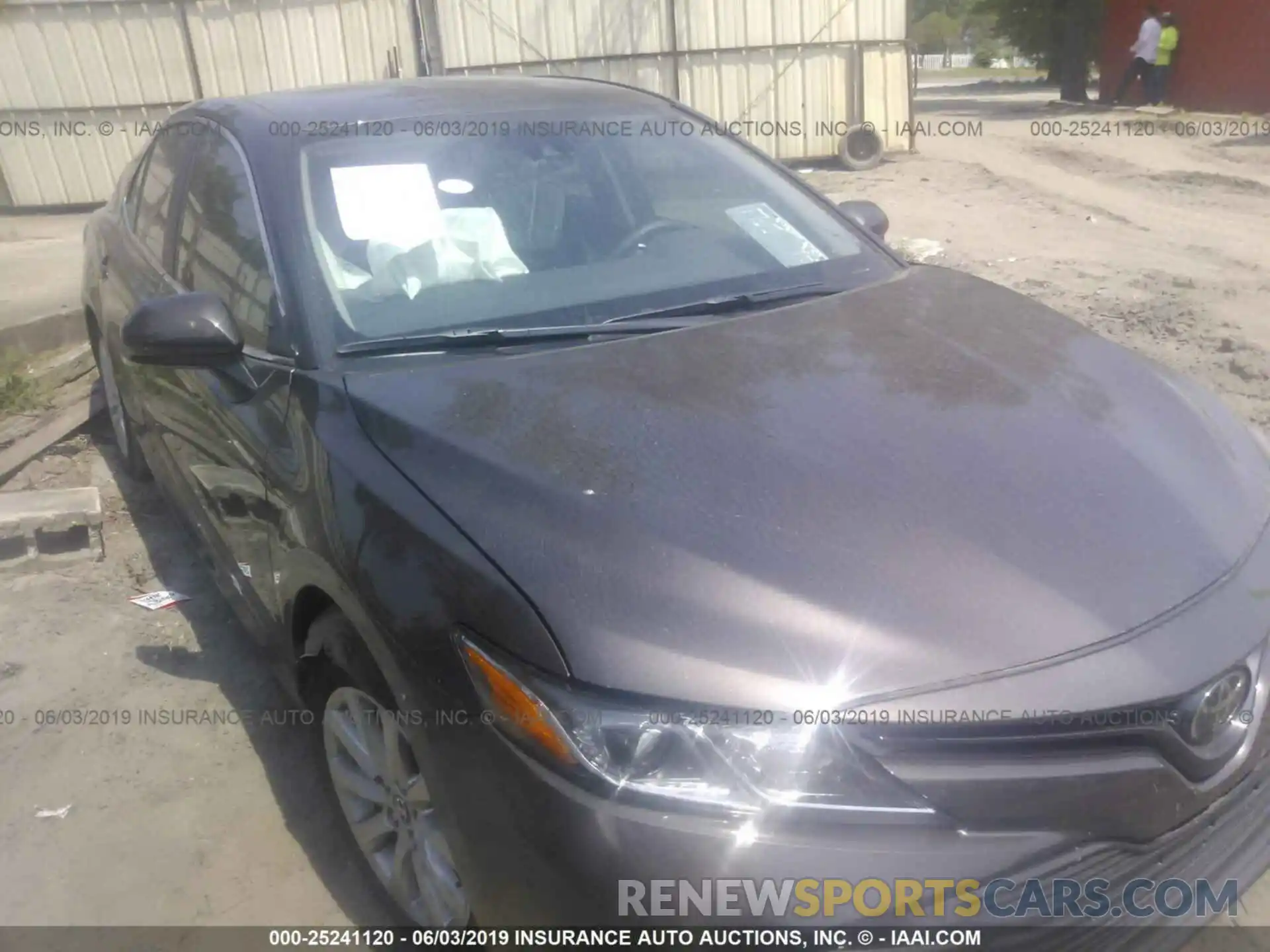 1 Photograph of a damaged car 4T1B11HKXKU714260 TOYOTA CAMRY 2019