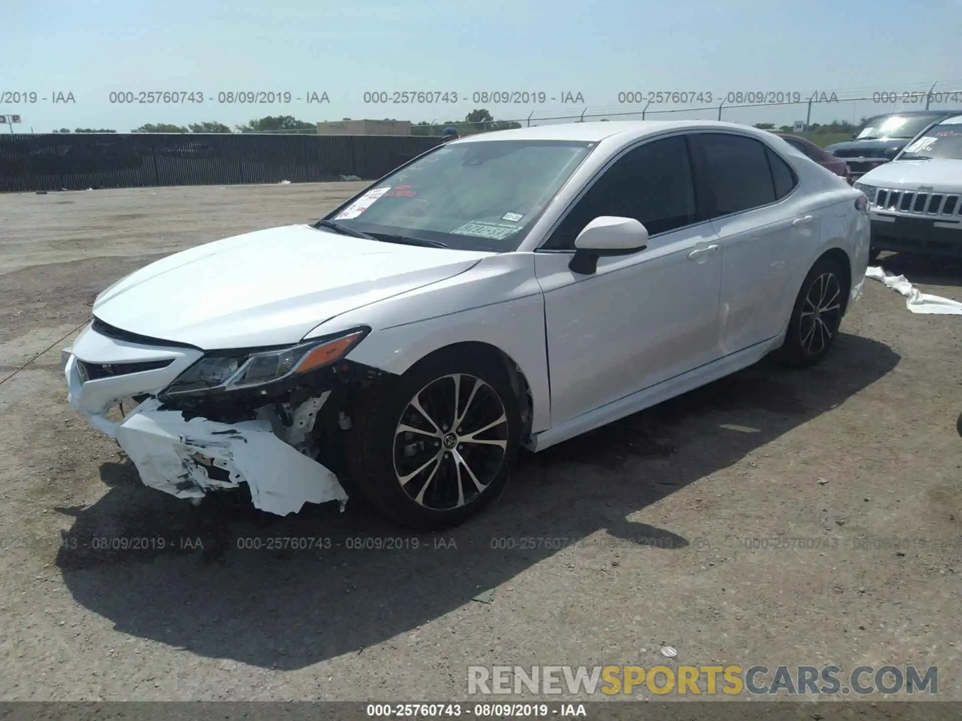 2 Photograph of a damaged car 4T1B11HKXKU714730 TOYOTA CAMRY 2019