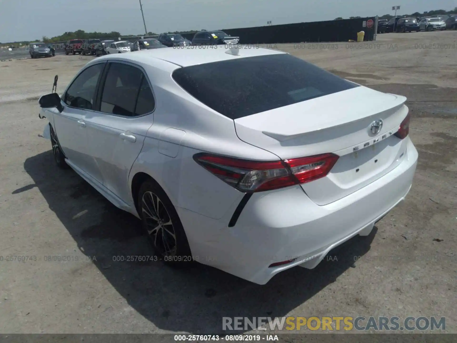 3 Photograph of a damaged car 4T1B11HKXKU714730 TOYOTA CAMRY 2019