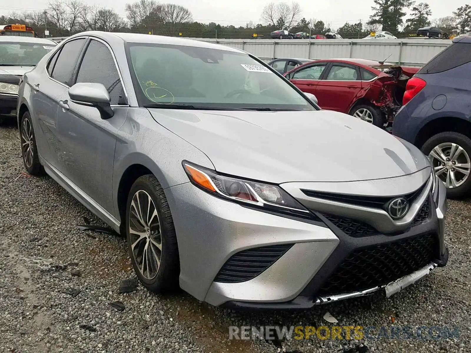 1 Photograph of a damaged car 4T1B11HKXKU715425 TOYOTA CAMRY 2019