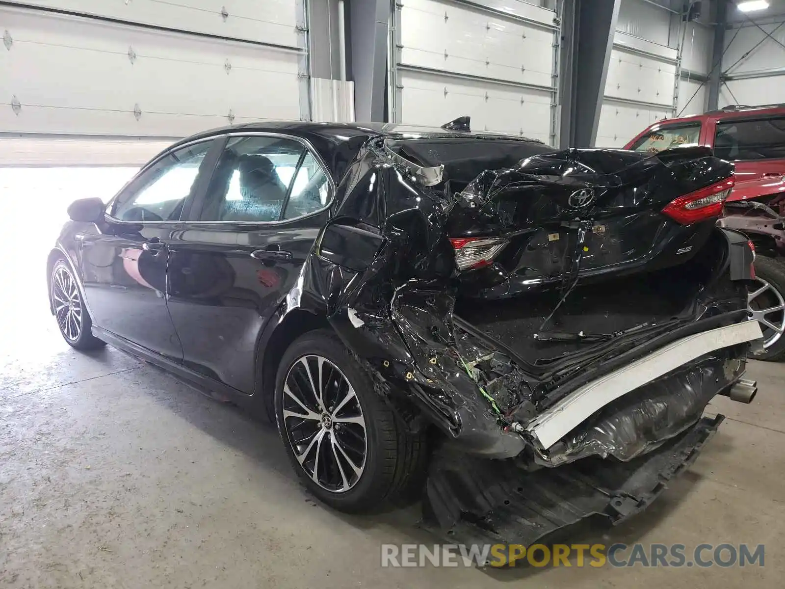 3 Photograph of a damaged car 4T1B11HKXKU715750 TOYOTA CAMRY 2019