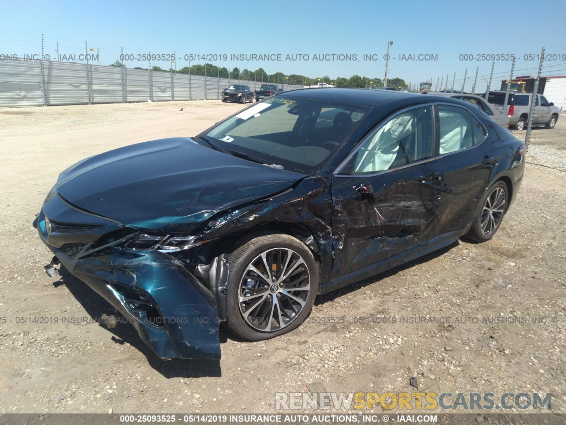 2 Photograph of a damaged car 4T1B11HKXKU716199 TOYOTA CAMRY 2019