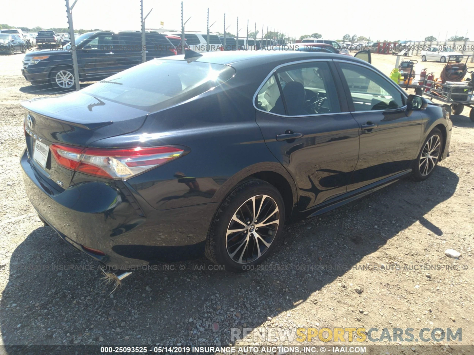 4 Photograph of a damaged car 4T1B11HKXKU716199 TOYOTA CAMRY 2019