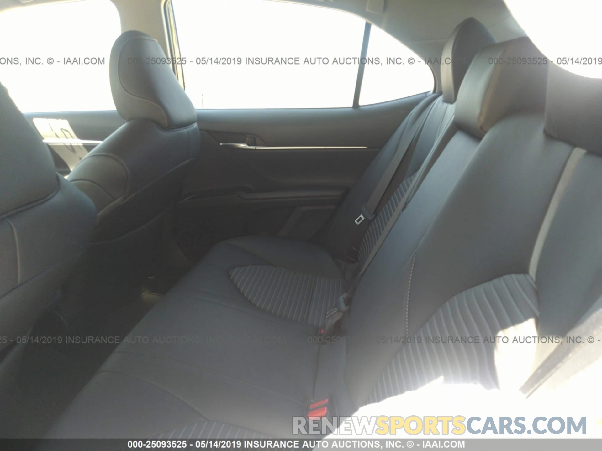 8 Photograph of a damaged car 4T1B11HKXKU716199 TOYOTA CAMRY 2019