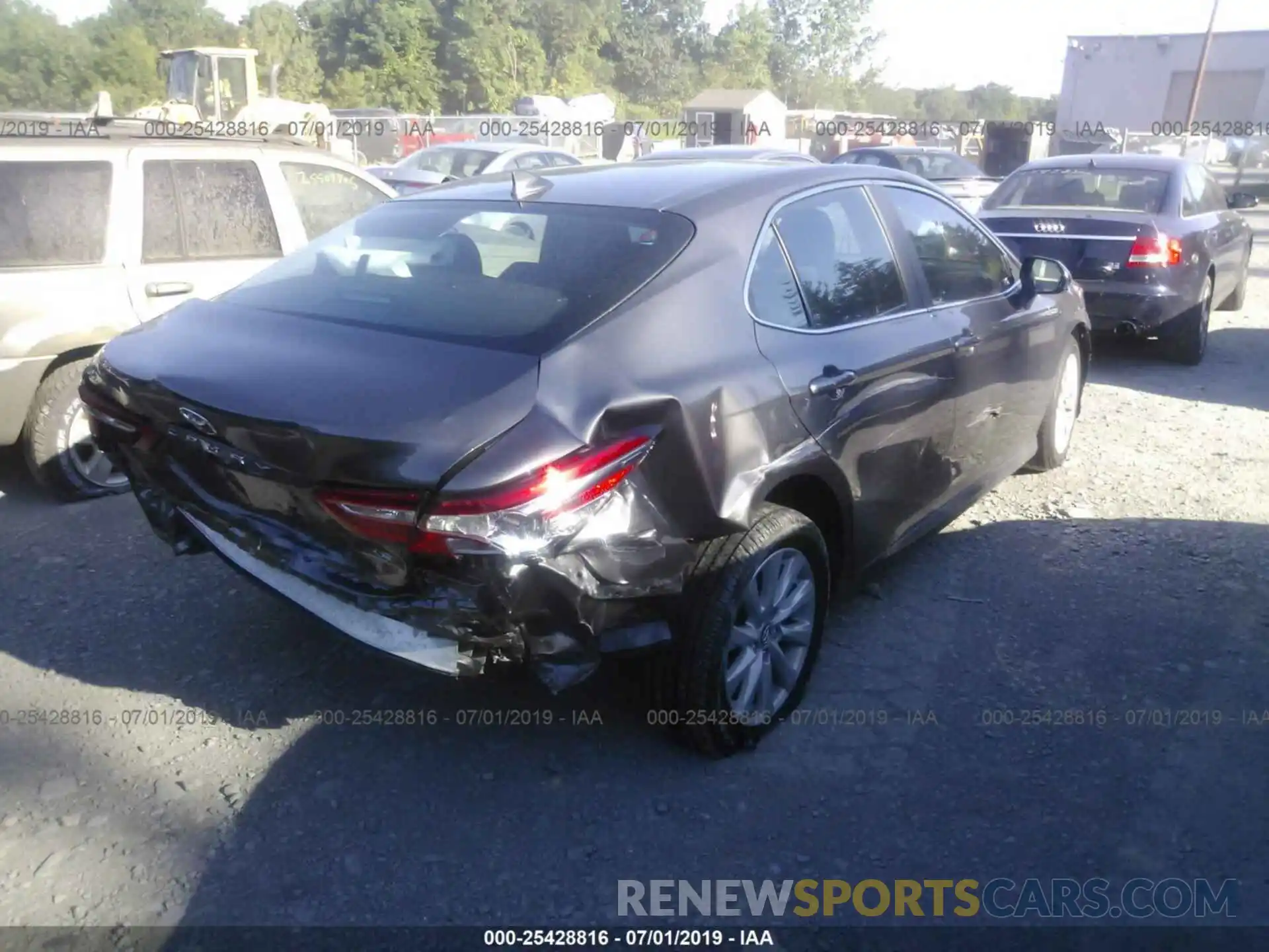 4 Photograph of a damaged car 4T1B11HKXKU716431 TOYOTA CAMRY 2019