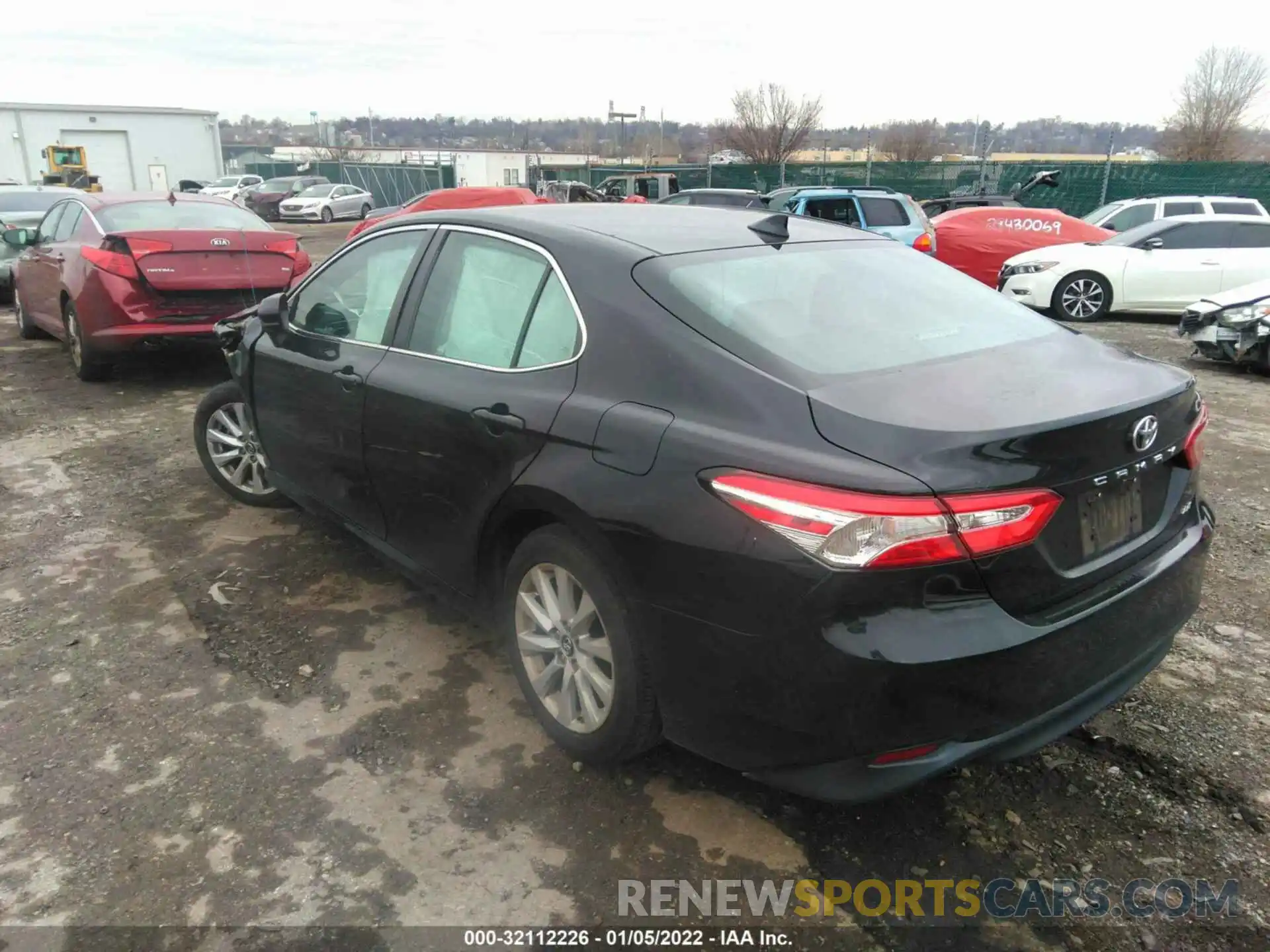 3 Фотография поврежденного автомобиля 4T1B11HKXKU717658 TOYOTA CAMRY 2019