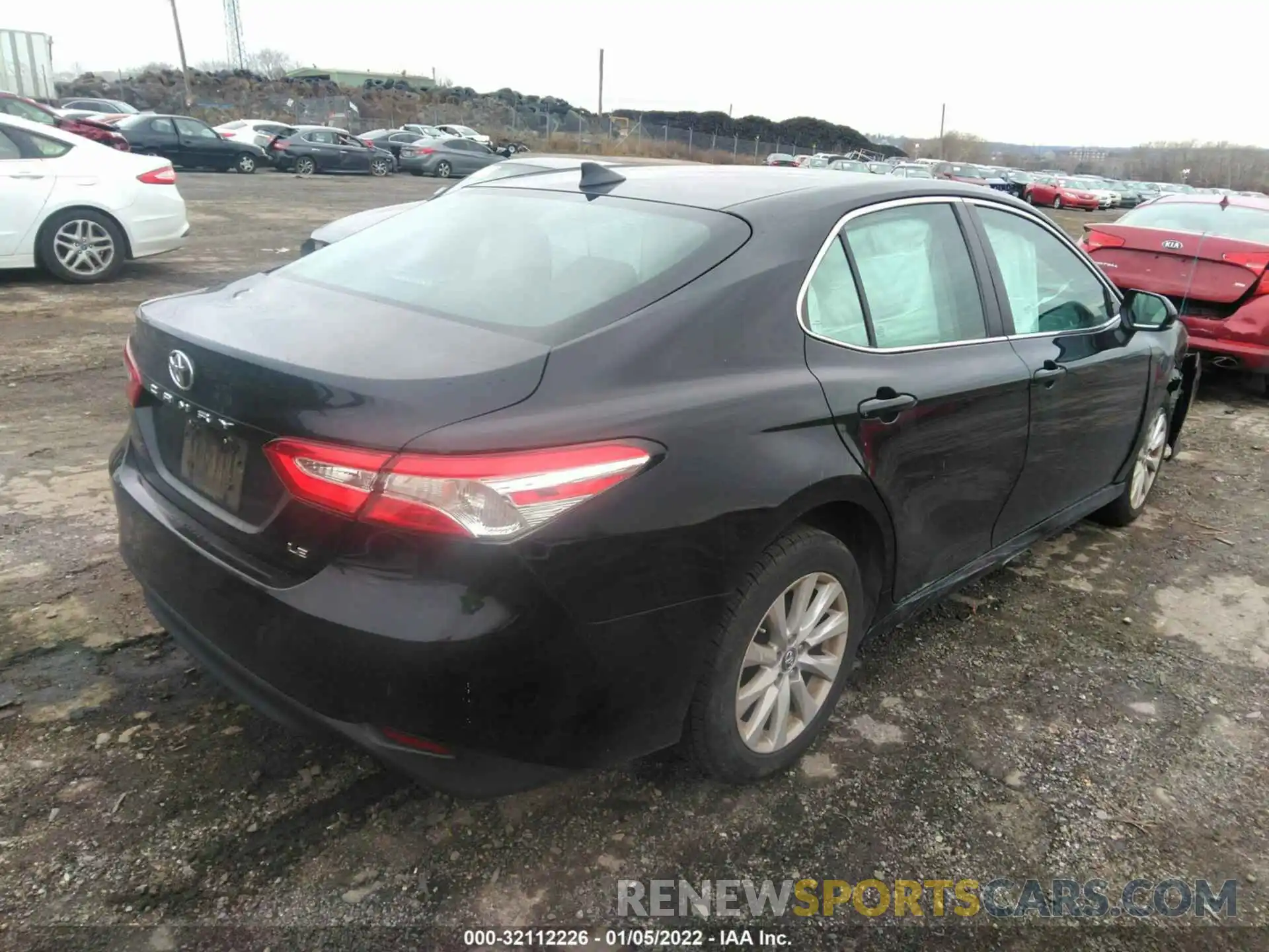 4 Фотография поврежденного автомобиля 4T1B11HKXKU717658 TOYOTA CAMRY 2019