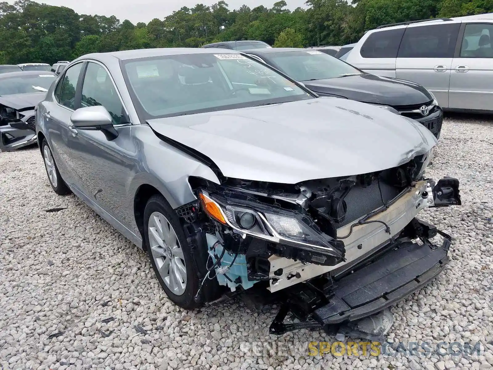 1 Photograph of a damaged car 4T1B11HKXKU720351 TOYOTA CAMRY 2019