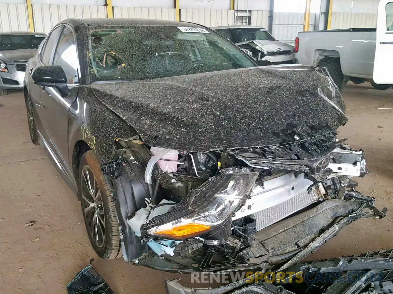 1 Photograph of a damaged car 4T1B11HKXKU721340 TOYOTA CAMRY 2019