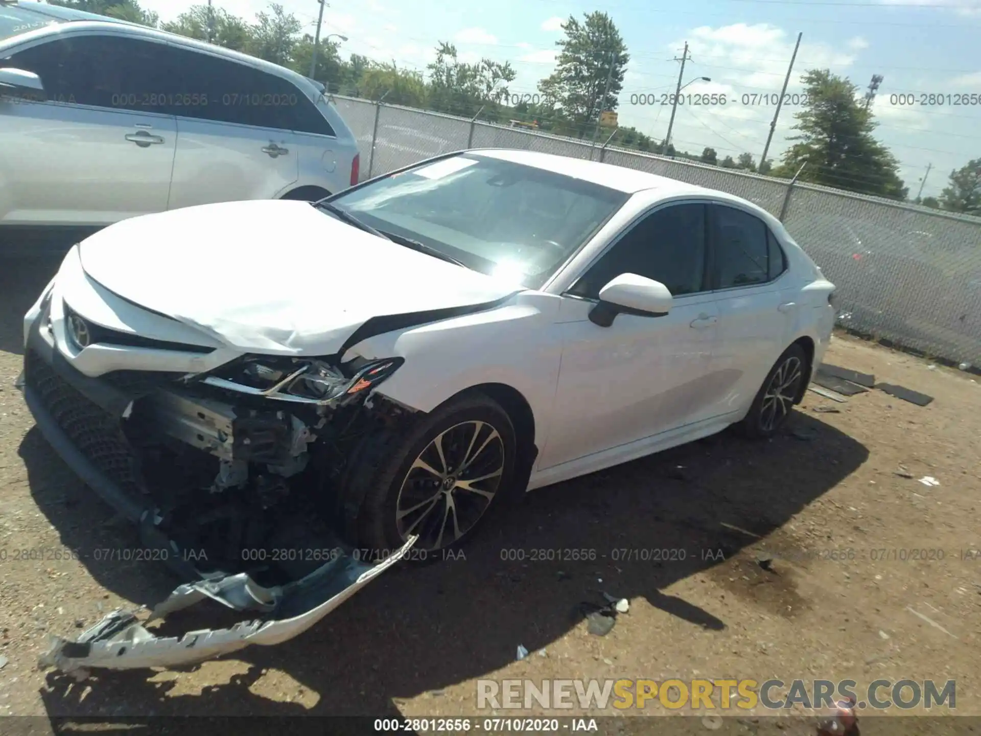 2 Photograph of a damaged car 4T1B11HKXKU721547 TOYOTA CAMRY 2019