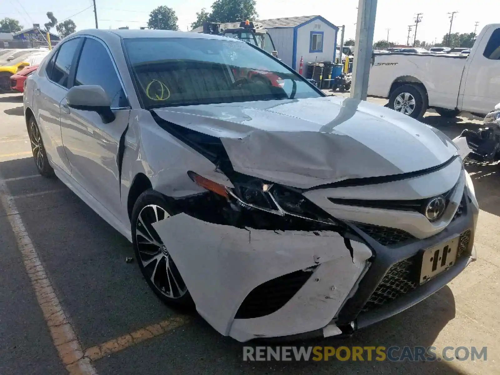 1 Photograph of a damaged car 4T1B11HKXKU722536 TOYOTA CAMRY 2019