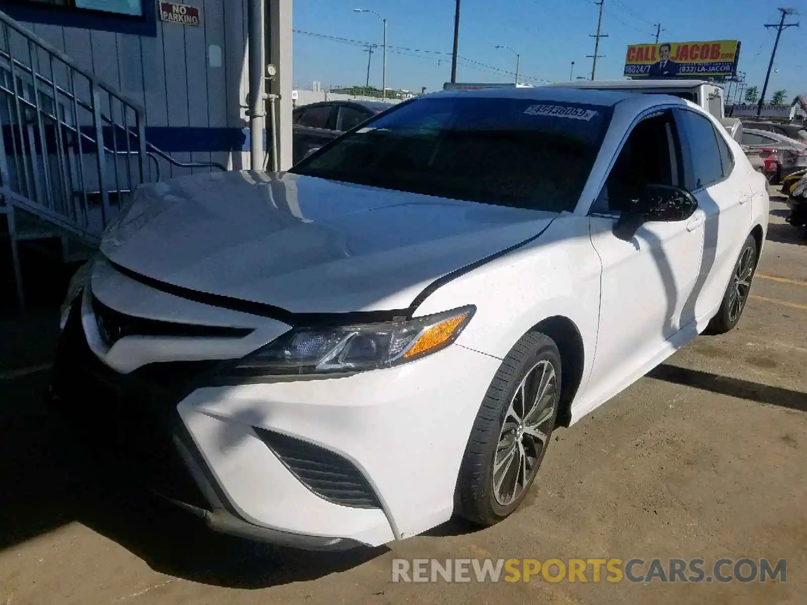 2 Photograph of a damaged car 4T1B11HKXKU722536 TOYOTA CAMRY 2019