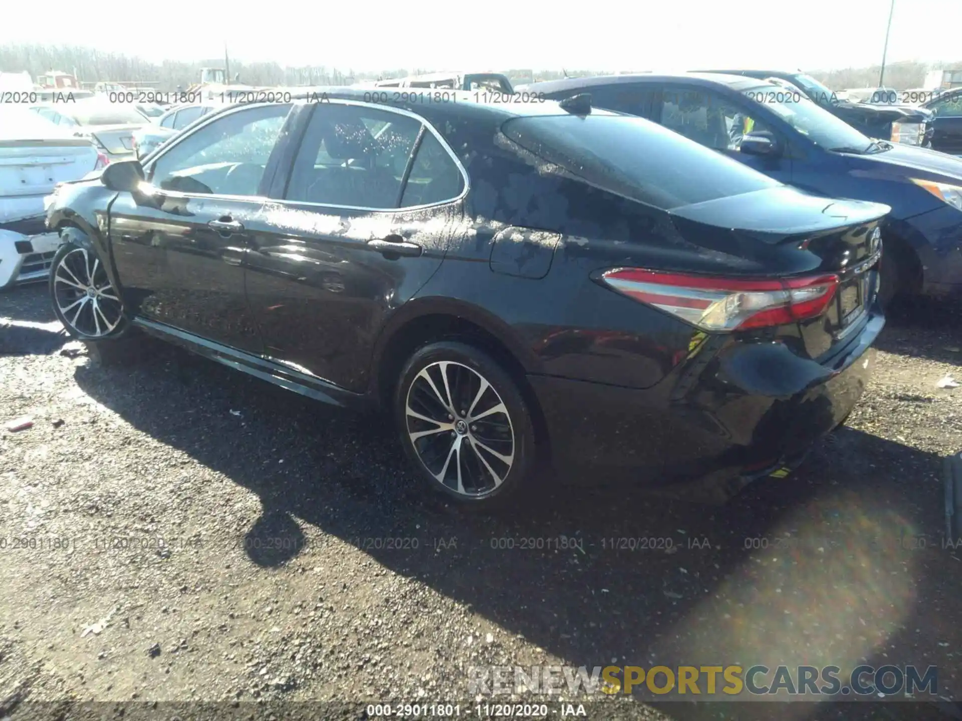 3 Photograph of a damaged car 4T1B11HKXKU722925 TOYOTA CAMRY 2019