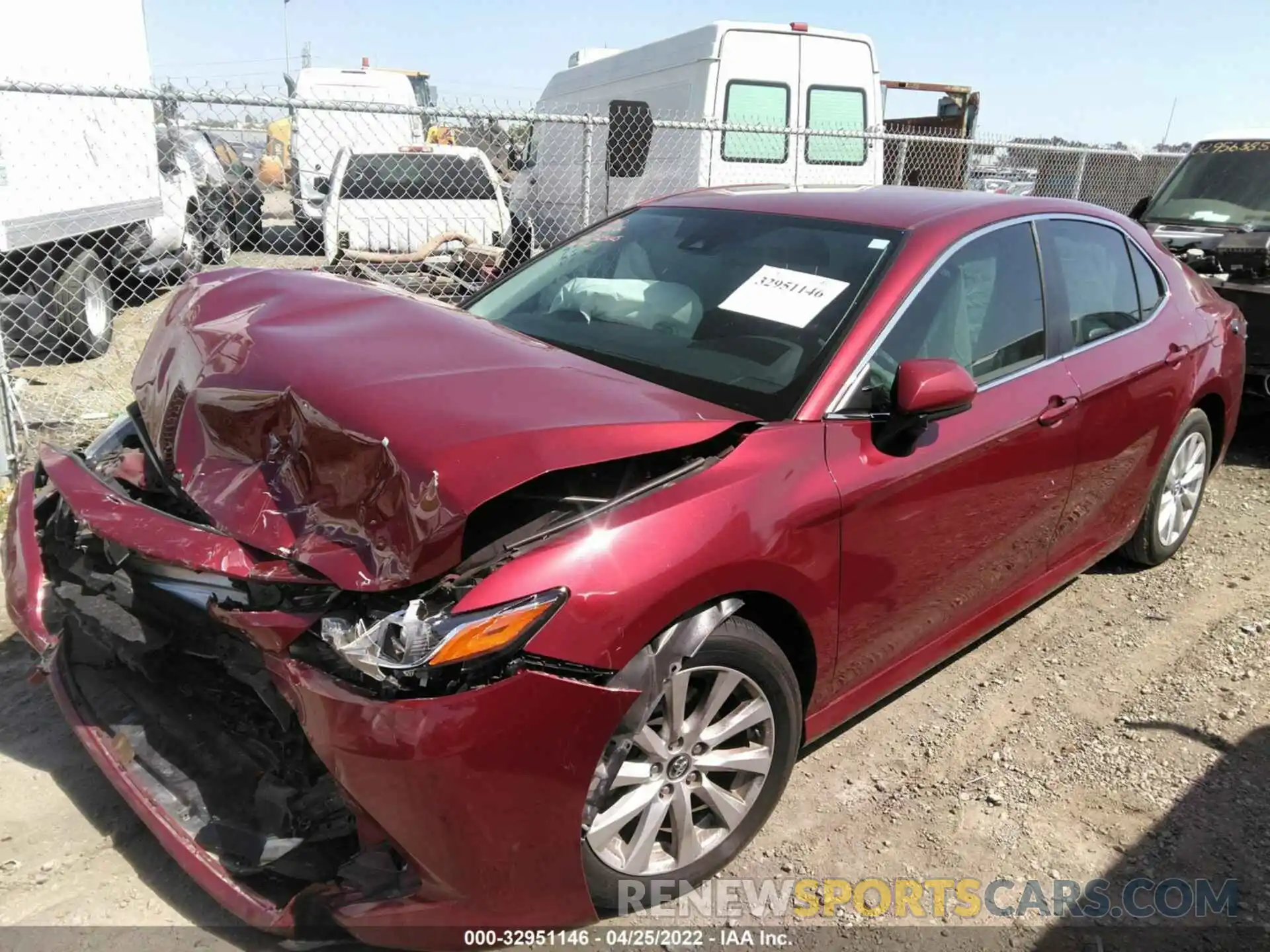 2 Photograph of a damaged car 4T1B11HKXKU723105 TOYOTA CAMRY 2019