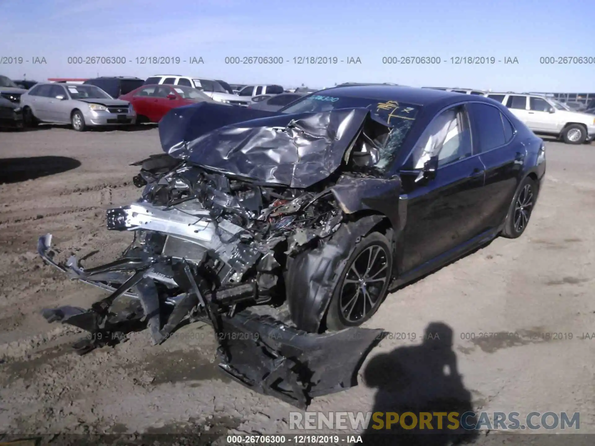 2 Photograph of a damaged car 4T1B11HKXKU724836 TOYOTA CAMRY 2019