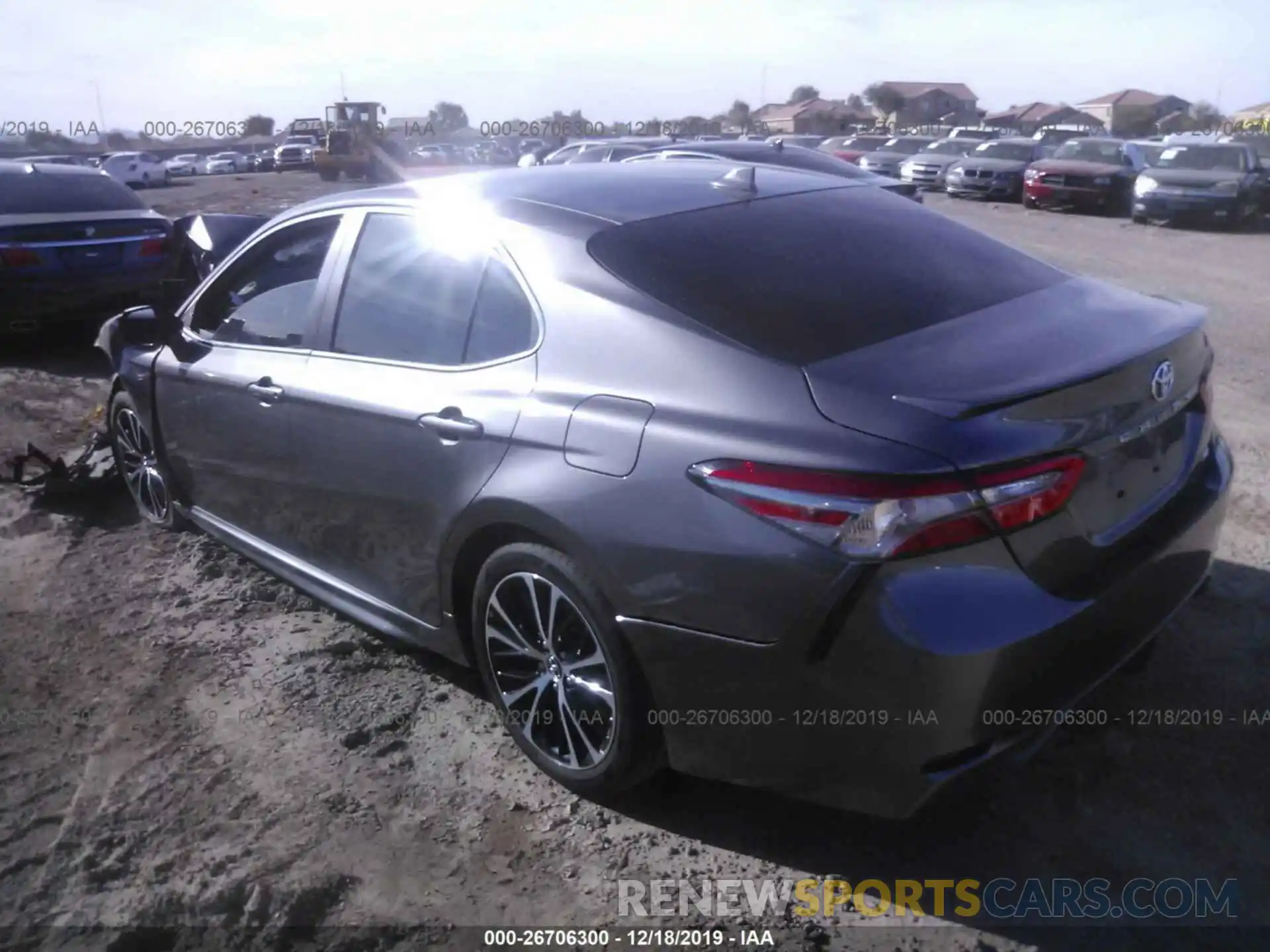 3 Photograph of a damaged car 4T1B11HKXKU724836 TOYOTA CAMRY 2019