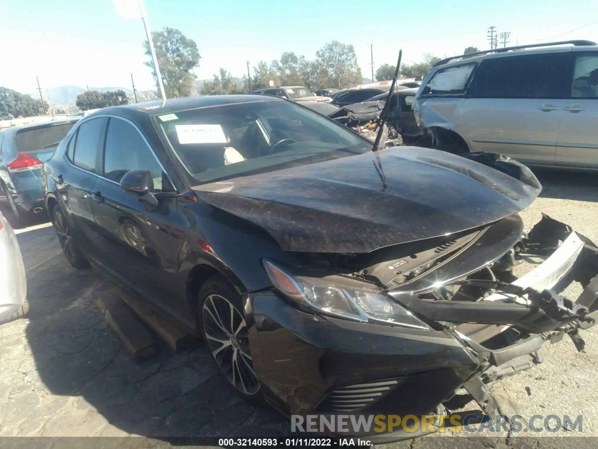 1 Photograph of a damaged car 4T1B11HKXKU726893 TOYOTA CAMRY 2019