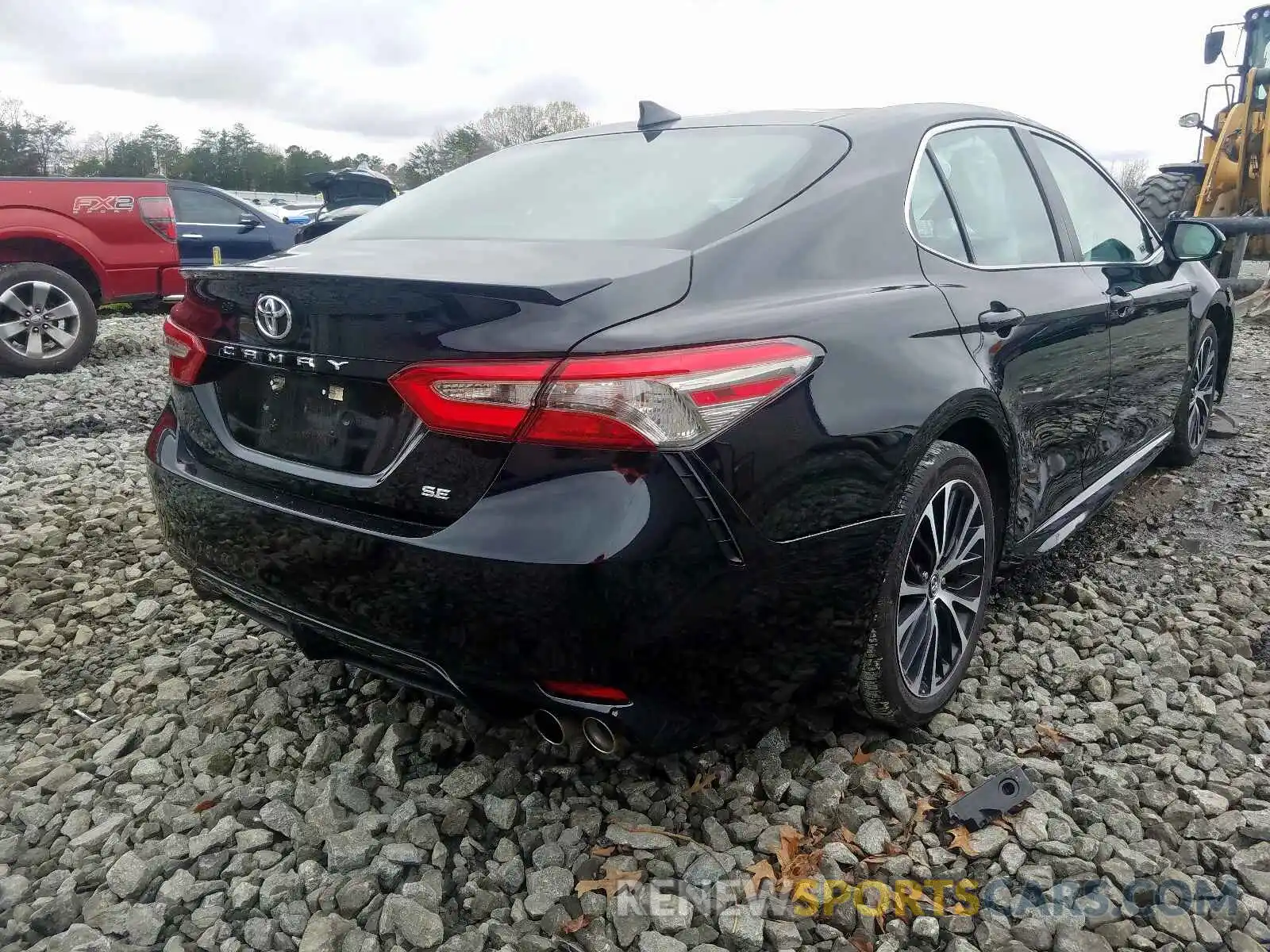 4 Фотография поврежденного автомобиля 4T1B11HKXKU727879 TOYOTA CAMRY 2019