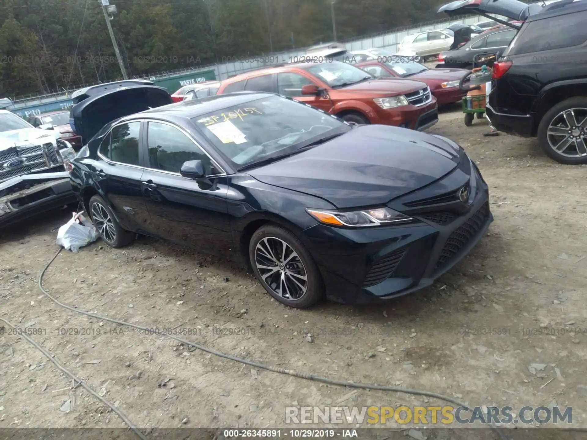 1 Photograph of a damaged car 4T1B11HKXKU728403 TOYOTA CAMRY 2019