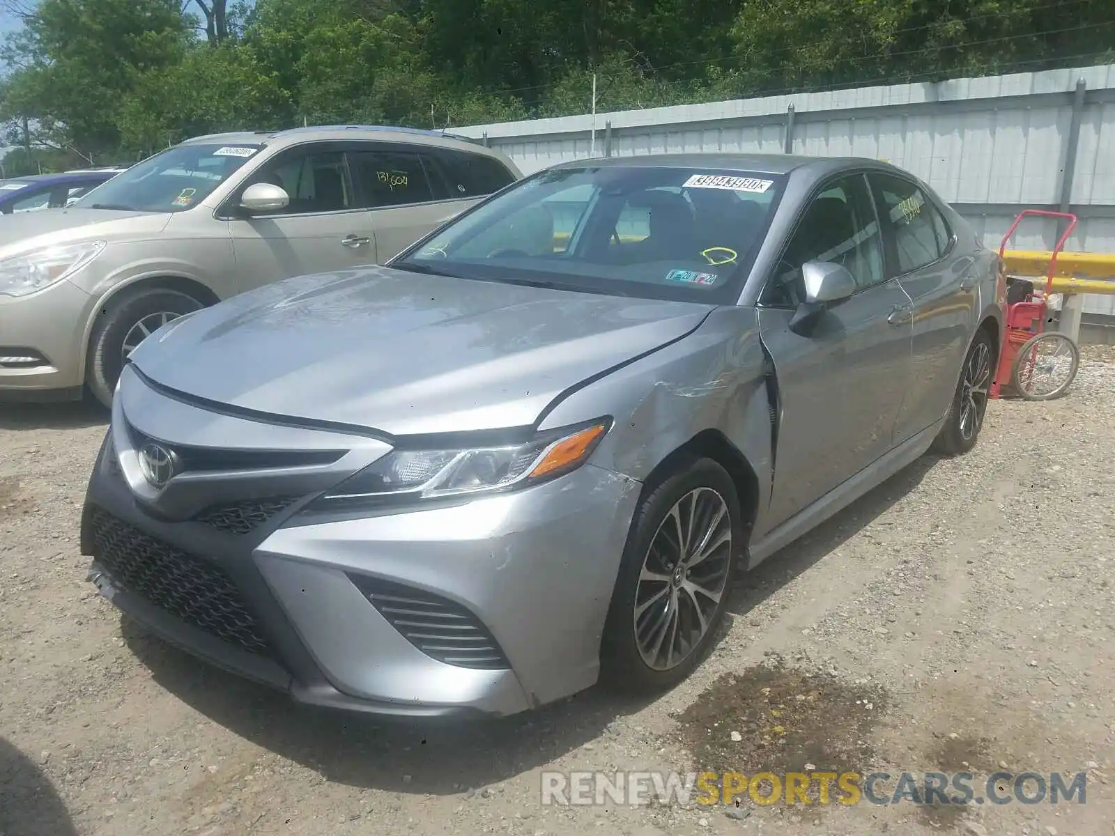 2 Photograph of a damaged car 4T1B11HKXKU728871 TOYOTA CAMRY 2019