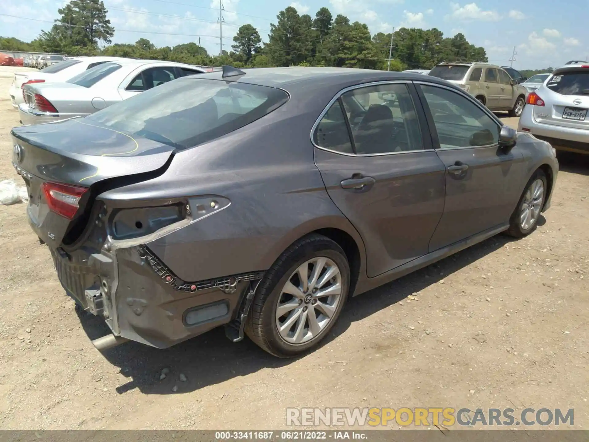 4 Photograph of a damaged car 4T1B11HKXKU729230 TOYOTA CAMRY 2019