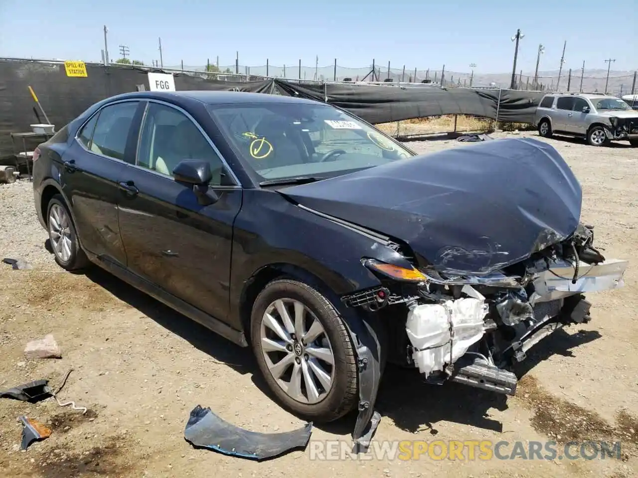 1 Photograph of a damaged car 4T1B11HKXKU729308 TOYOTA CAMRY 2019