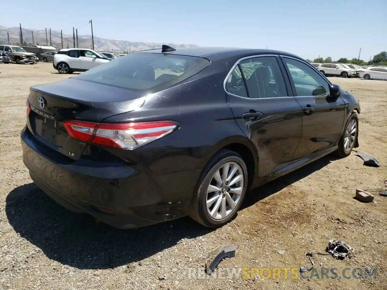 4 Photograph of a damaged car 4T1B11HKXKU729308 TOYOTA CAMRY 2019