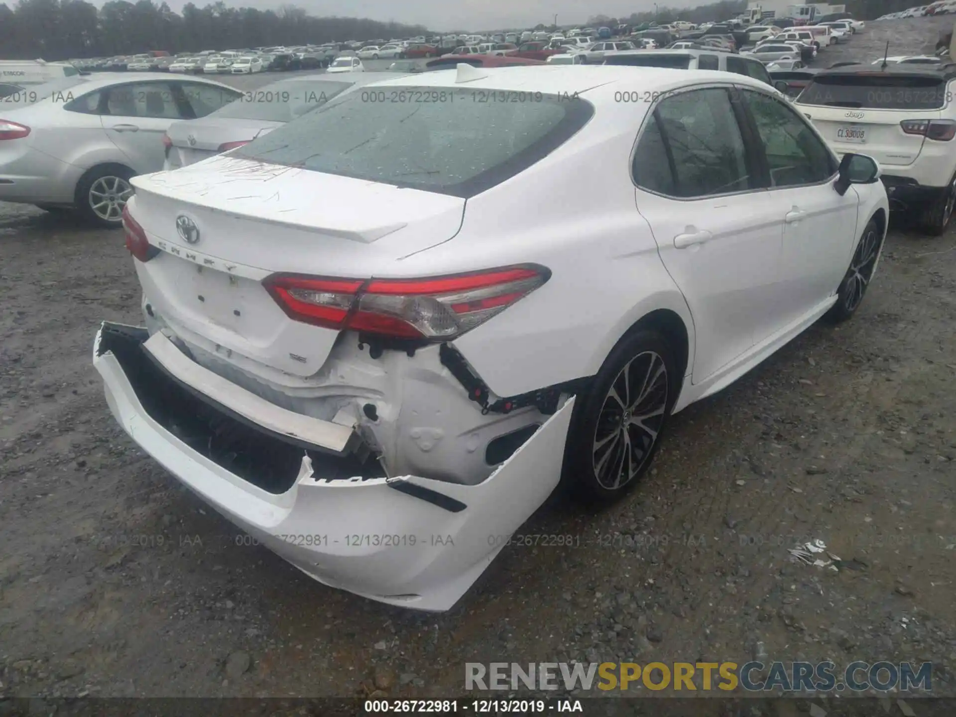 4 Photograph of a damaged car 4T1B11HKXKU730393 TOYOTA CAMRY 2019