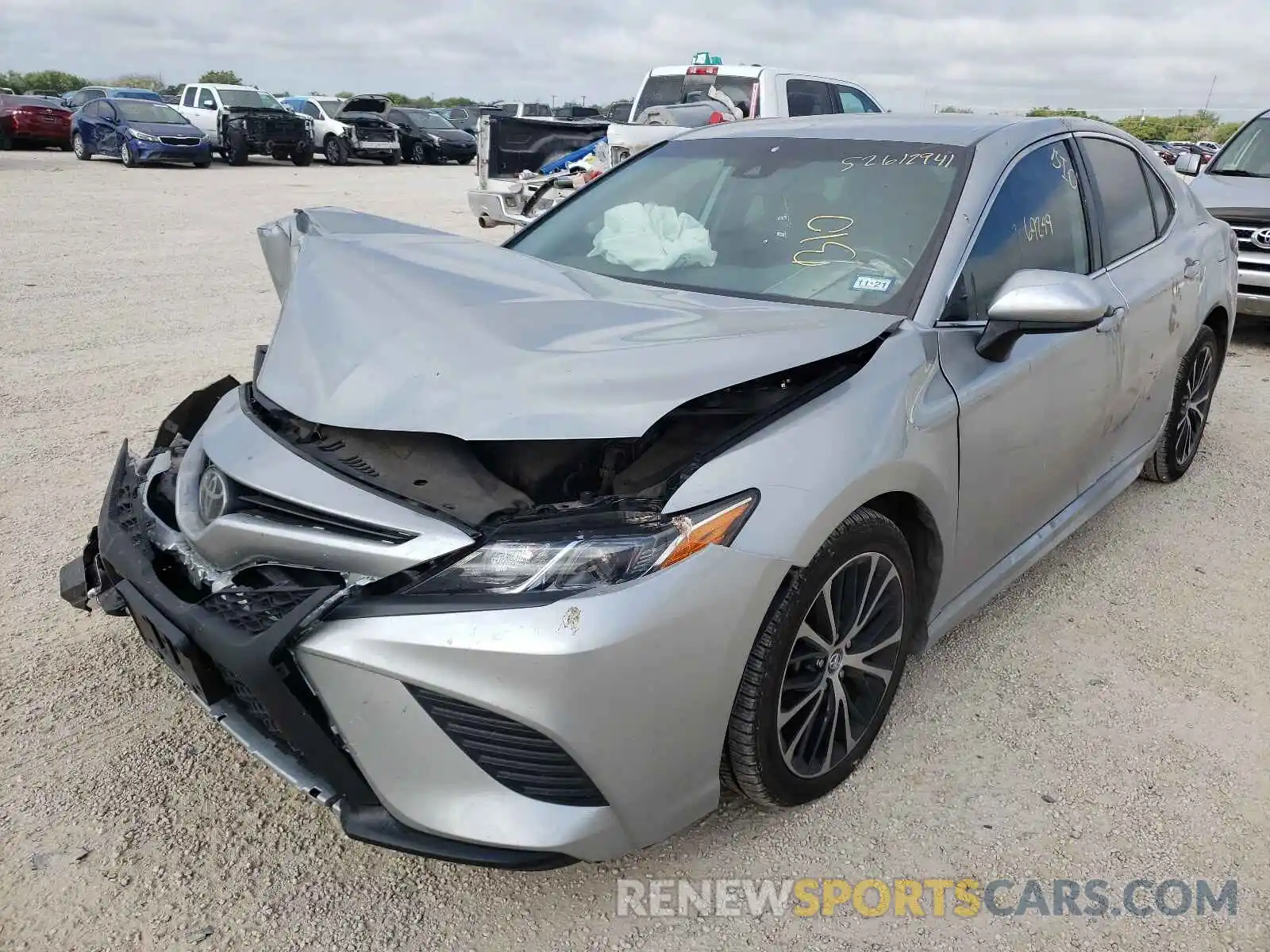 2 Photograph of a damaged car 4T1B11HKXKU730443 TOYOTA CAMRY 2019