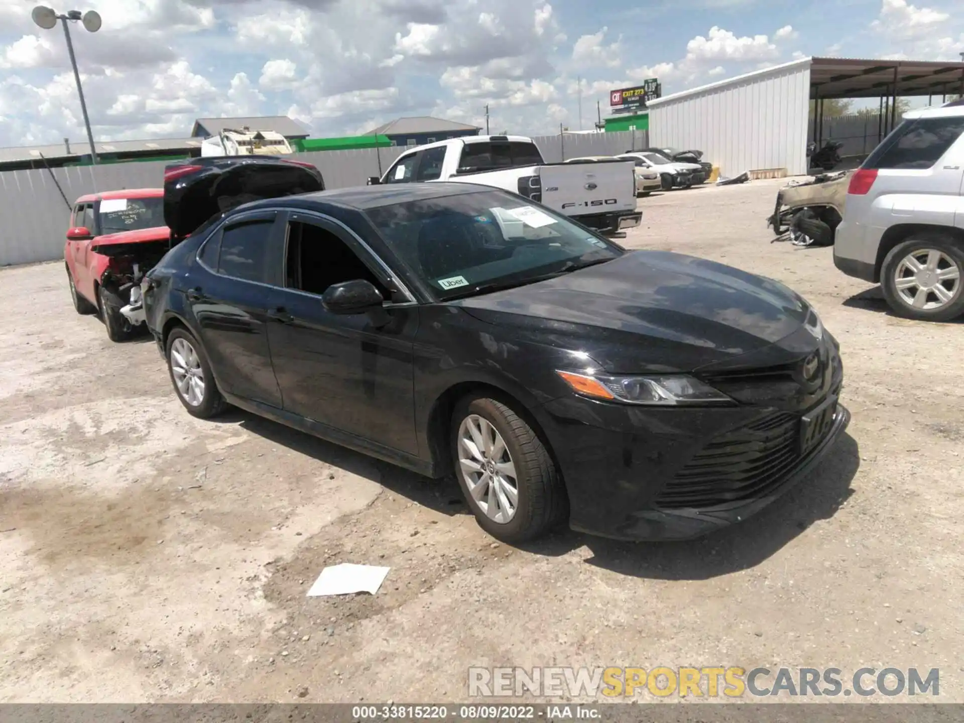 1 Photograph of a damaged car 4T1B11HKXKU730569 TOYOTA CAMRY 2019