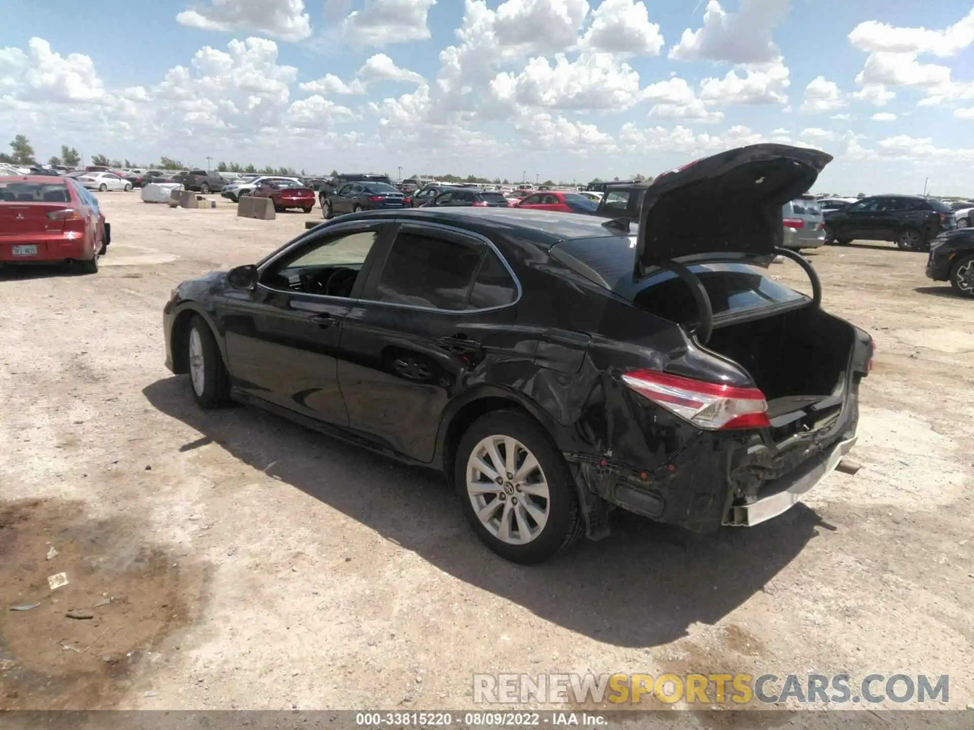 3 Photograph of a damaged car 4T1B11HKXKU730569 TOYOTA CAMRY 2019