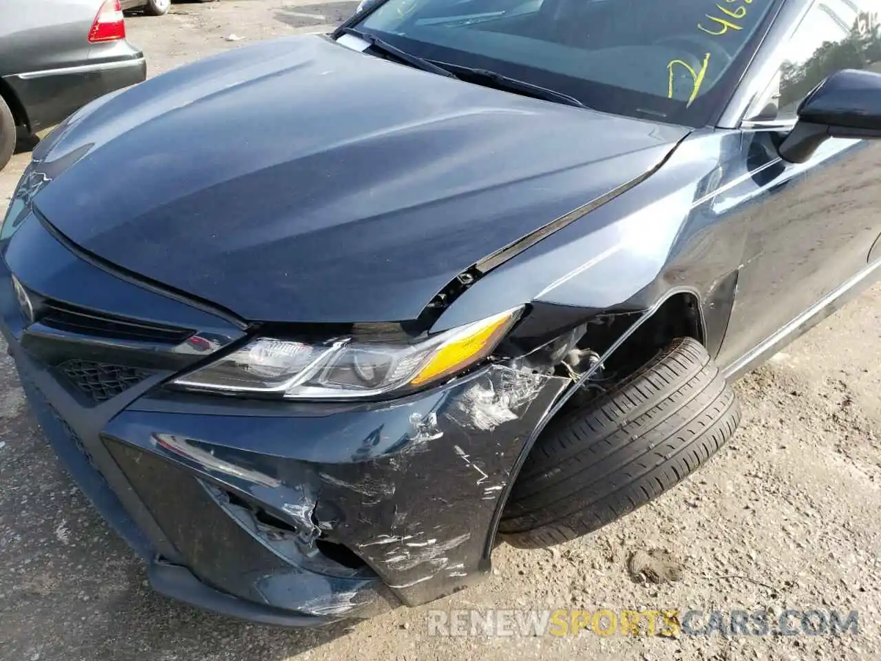 9 Photograph of a damaged car 4T1B11HKXKU730975 TOYOTA CAMRY 2019