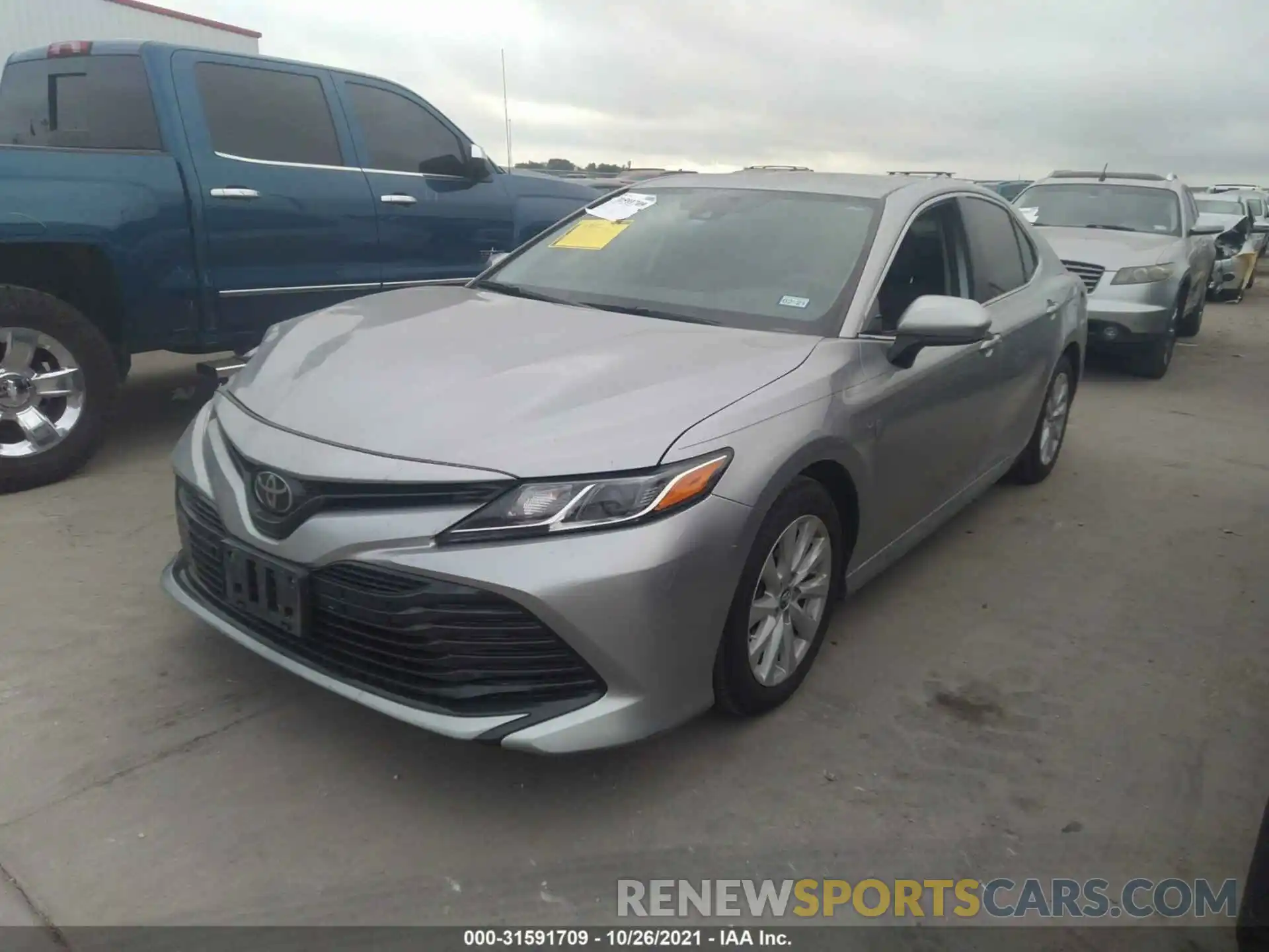 2 Photograph of a damaged car 4T1B11HKXKU732371 TOYOTA CAMRY 2019