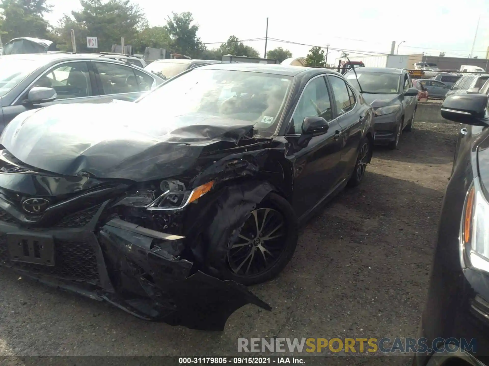 2 Photograph of a damaged car 4T1B11HKXKU732998 TOYOTA CAMRY 2019