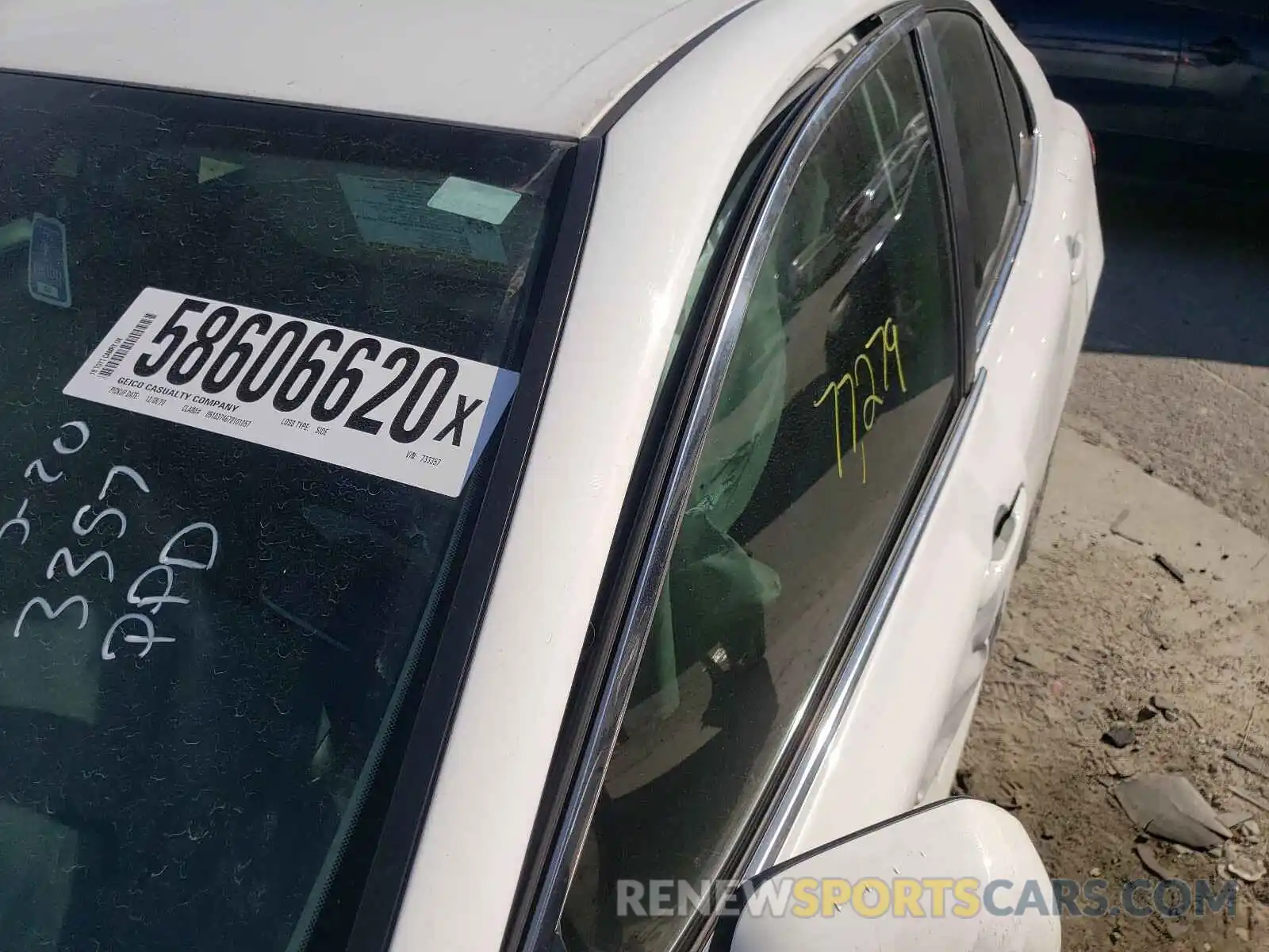 10 Photograph of a damaged car 4T1B11HKXKU733357 TOYOTA CAMRY 2019