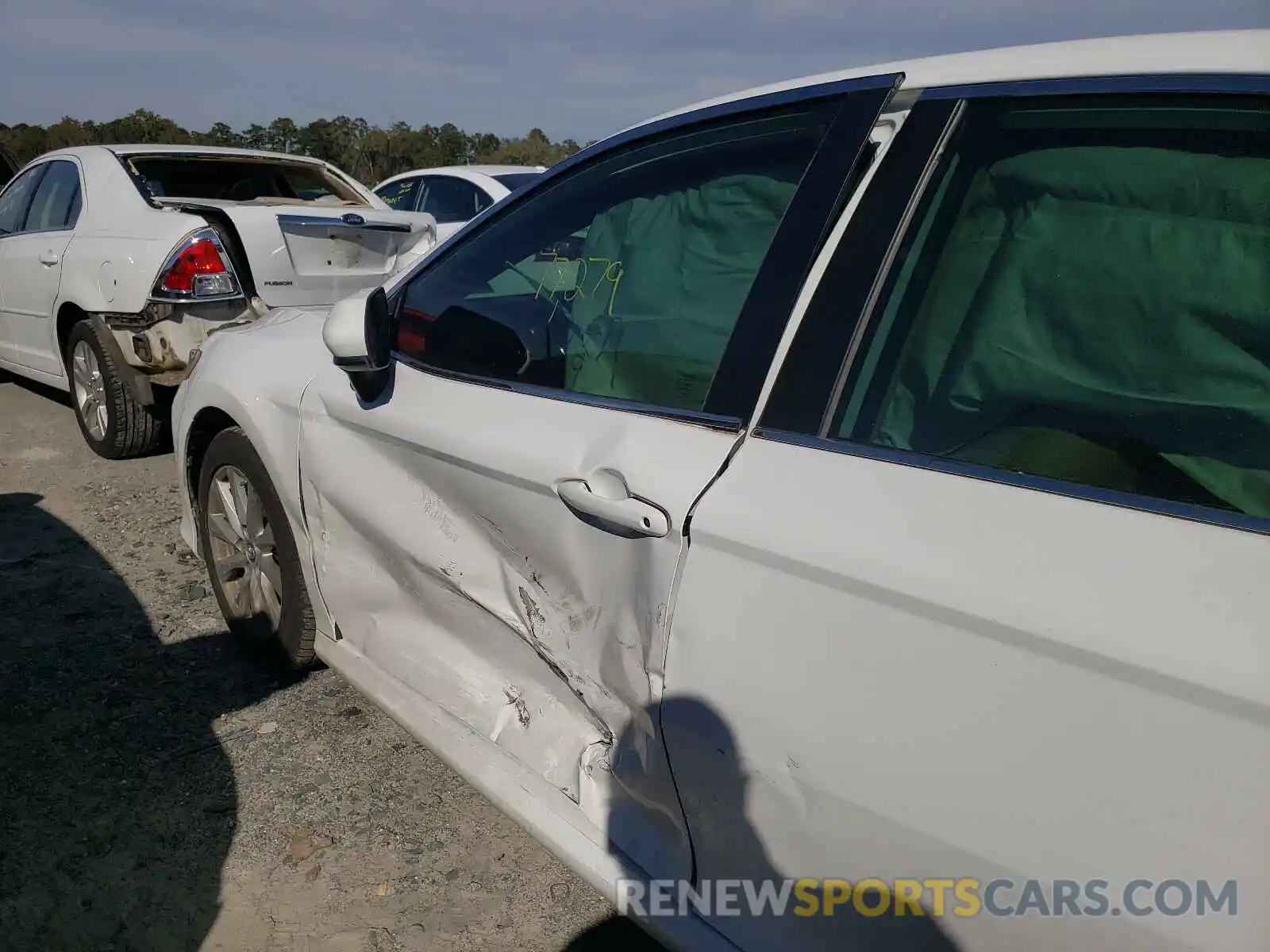 9 Photograph of a damaged car 4T1B11HKXKU733357 TOYOTA CAMRY 2019