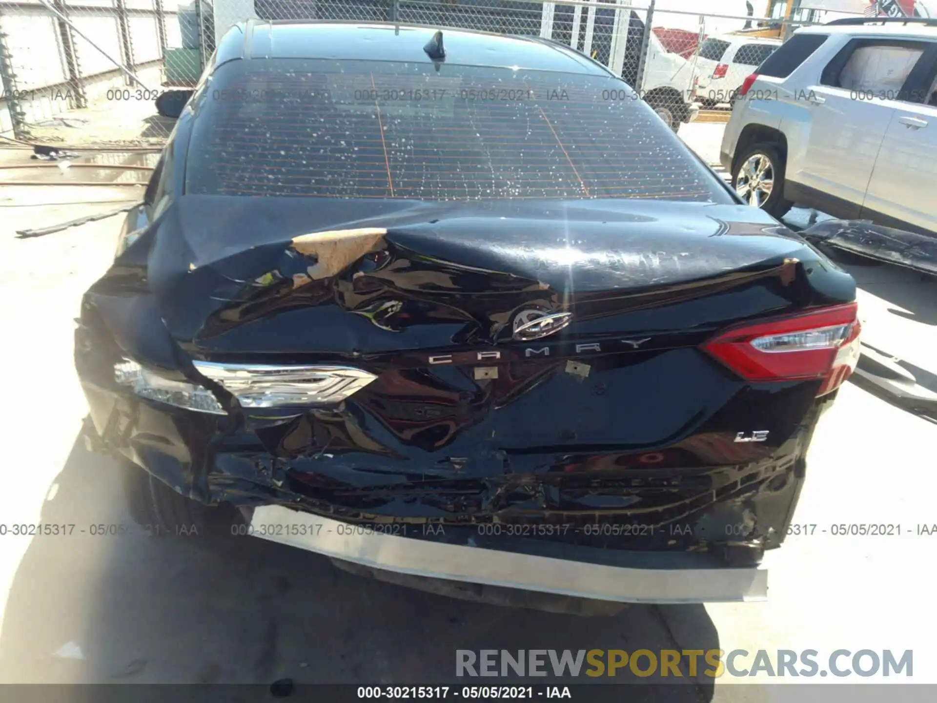 6 Photograph of a damaged car 4T1B11HKXKU733388 TOYOTA CAMRY 2019