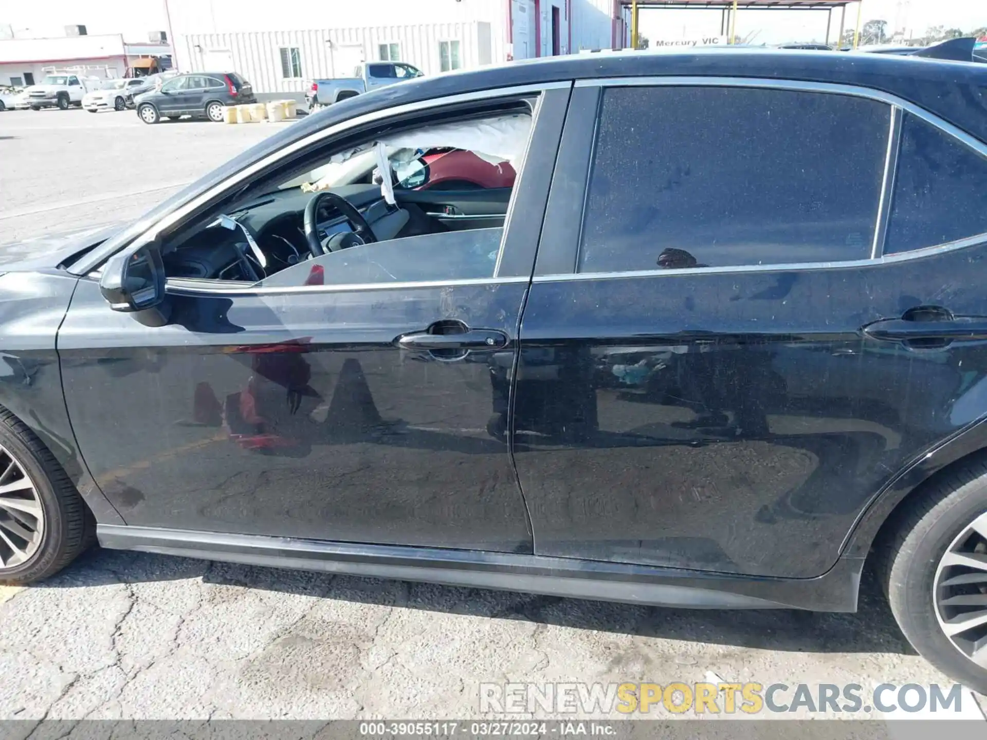 14 Photograph of a damaged car 4T1B11HKXKU733598 TOYOTA CAMRY 2019