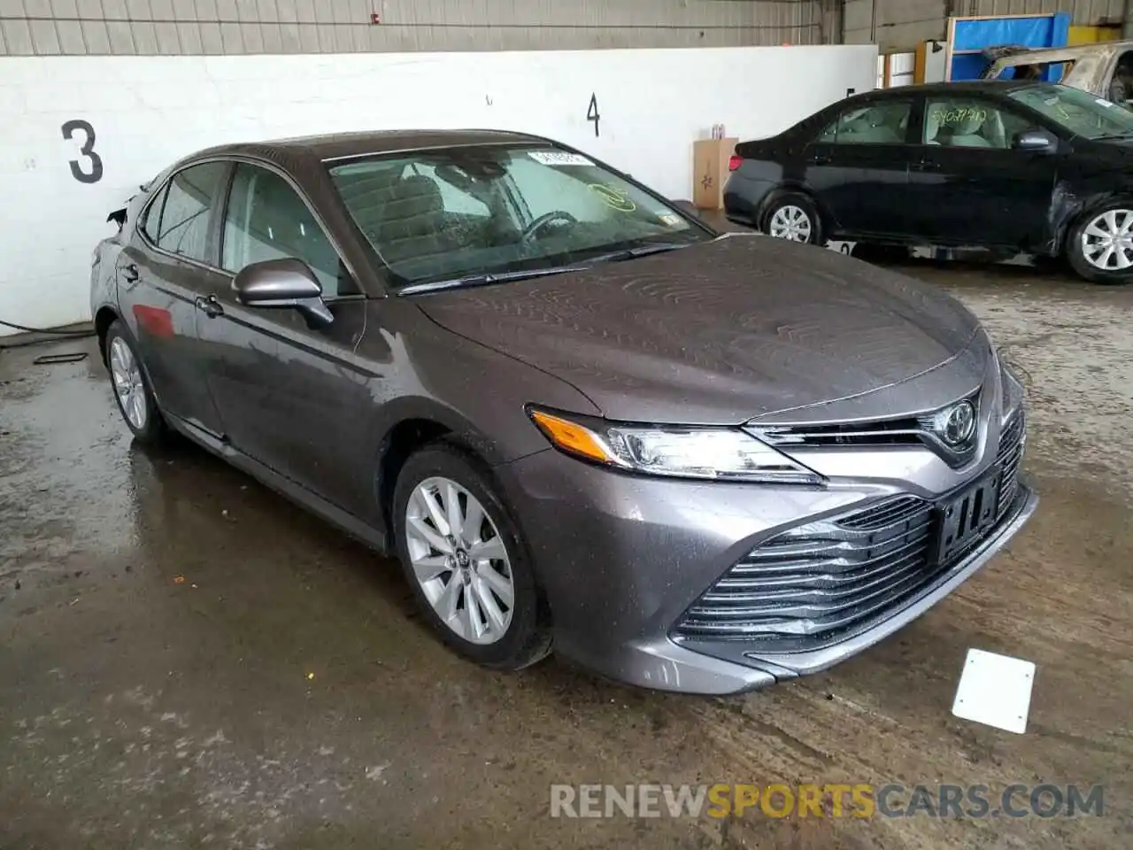 1 Photograph of a damaged car 4T1B11HKXKU734136 TOYOTA CAMRY 2019